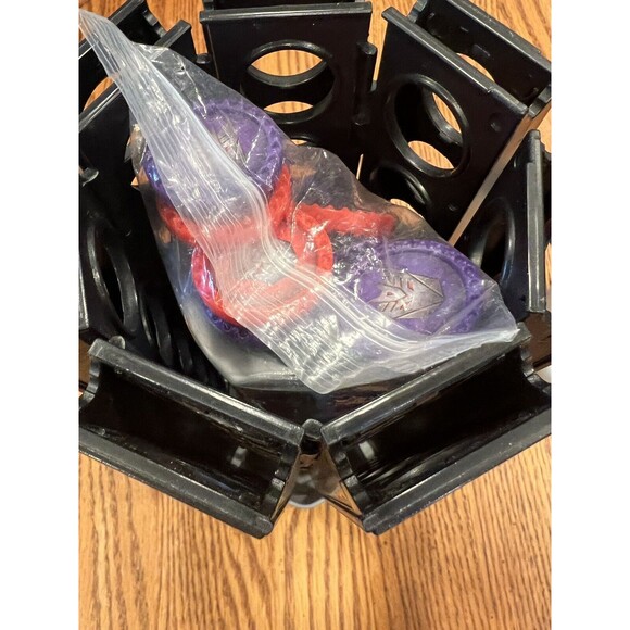 Connect 4 To Go Transformers Hasbro Travel game Autobot & Decepticon Chips - Picture 5 of 7